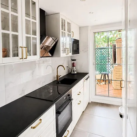 Beautiful 2 Bed With Amazing Views - Rdr203 *